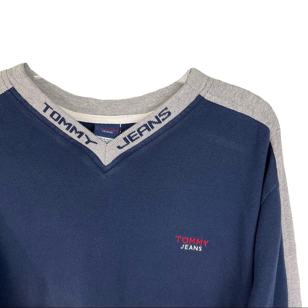 Vintage 90s Tommy Hilfiger Long Sleeve T-Shirt - Picture 5 of 9